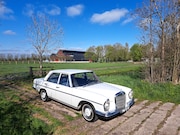 Mercedes-Benz 200-serie - SE Automaat