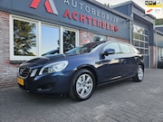 Volvo V60 - 2.0T Kinetic Automaat! Trekhaak! Leer! Nette Auto! NAP! Airc
