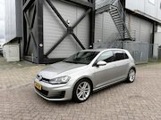Volkswagen Golf - 2.0 TDI GTD