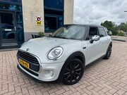 MINI Cooper - 5-Deurs 1.5 Chili Serious Business- AUTOMAAT