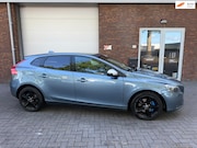 Volvo V40 - 1.6 T2 R-Design|AIRCO||LEUKE AUTO