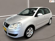 Volkswagen Polo - 1.4-16V Trendline 80 Pk 5 deurs Airco Nap