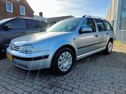 Volkswagen Golf - Variant 1.6 Trendline * AUTOMAAT * APK 10-2027