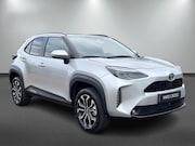 Toyota Yaris Cross - 1.5 Hybride 130 pk Black Edition, Safety + Winter pakket.