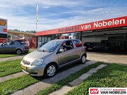 Toyota Yaris - 1.3 VVT-i S-Line lage km.stand