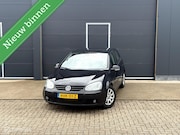 Volkswagen Golf - 1.6 FSI Comfortline