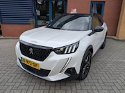 Peugeot 2008 - 1.2 PURETECH GT, Pdc V+A, Navi, Parkeerhulp, Cruise, Laneass