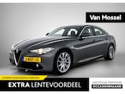 Alfa Romeo Giulia - 2.0T Super | Trekhaak | Memory stoelen | PDC |