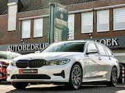 BMW 3-serie - Touring 330e eDrive Edition CAMERA 18 INCH LEDER SHADOW DODE