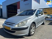 Peugeot 307 - 2.0-16V XT Pack Automaat Lage KM Stand