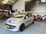 Peugeot 107 - 1.0-12V XR