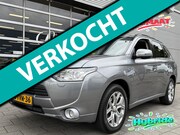 Mitsubishi Outlander - 2.0 PHEV Hybride Instyle -Automaat I Navigatie I Schuifdak I