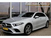 Mercedes-Benz A-klasse - A250e 218PK AUTOMAAT AMG Leer | SOH 99% | Navi Plus | Camera