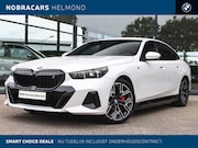 BMW i5 - eDrive40 High Executive M Sport / Adaptieve LED / Parking As