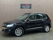 Volkswagen Tiguan - 1.4 TSI Sport&Style 2012 PANO XENON CAR-PLAY