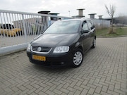 Volkswagen Touran - 1.6-16V FSI Highline Automaat, 7 Persoons