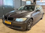 BMW 3-serie - 320i Xenon Sportstoelen (Differentieel maakt geluid)