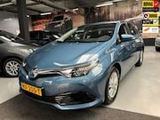 Toyota Auris - 1.8 Hybrid Now
