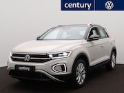Volkswagen T-Roc - 1.5 TSI Style Automaat - Park Assist - LED - Navigatie - ACC