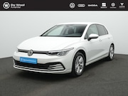 Volkswagen Golf - 1.5 eTSI 150 pk DSG Life | Trekhaak | Stoelverwarming | Adap