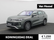 Volkswagen Tayron - 1.5 eHybrid Life Edition 204 PK| Trekhaak | Navigatie | 360 