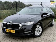 Skoda Octavia - Combi 1.0 e-TSI Business Edition | PDC | Carplay | Cruise Co