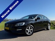 Volvo S60 - 2.0 D2 Nordic+ Clima Navigatie Stoelverwarming Dealer Onderh
