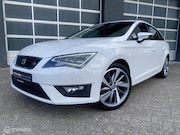 Seat Leon - 1.8 TSI FR Camera/Carplay//Nav/Pano/Pdc/Xenon