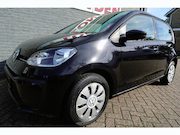 Volkswagen Up! - 1.0 BMT move up! Bij ons bedrijf in onderhoud geweest nieuwe