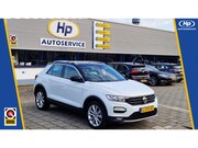 Volkswagen T-Roc - 1.5 TSI Style Business Automaat