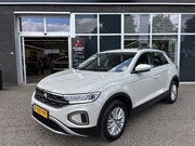 Volkswagen T-Roc - 1.0 TSI Life | DIGITAL COCKPIT | LED | Apple/Android | Parke