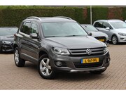 Volkswagen Tiguan - 2.0 TSI Sport&Style 4Motion / Trekhaak / Android Auto / Park