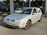 Volkswagen Golf - 2.0 Highline Automaat