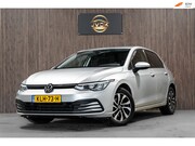 Volkswagen Golf - 1.0 eTSI Life DSG LED CAMERA PDC