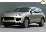 Porsche Cayenne - 3.6 S Facelift Pano Sport Chrono Luchtvering 360Camera Bose