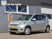 Daihatsu Sirion - 2 1.3-16V Prestige / Airco / Automaat / Trekhaak