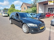 BMW 3-serie - 318i Luxury Line * Lees Tekst