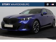 BMW 5-serie - 530e M Sport Automaat / Panoramadak / Comfortstoelen / Comfo