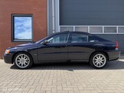 Volvo S60 - 2.5T Handbak Momentum - schuifdak