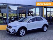 Volkswagen T-Roc - 1.5 TSI 150 pk Style - Navi - Apple/Android - stoelverw - 1e