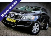 Volvo XC60 - 2.0T Kinetic Trekhaak/Leder/Navi