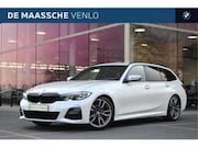 BMW 3-serie - 3 Serie Touring 320i Executive Edition M Sport Aut