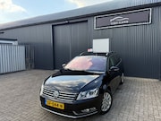 Volkswagen Passat - 2.0 TDI R-line Executive Edition BOMVOL DSG//PANO//LED//XENO