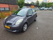 Toyota Yaris - 1.3 VVTi Sol Airco Boekjes