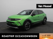 Opel Mokka-e - BEV 50kWh e-Ultimate | NAVIGATIE | LICHTMETALEN VELGEN | STO