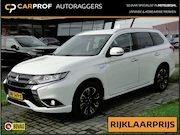 Mitsubishi Outlander - 2.0 Phev Executive | Trekhaak | Leer | Rijklaar