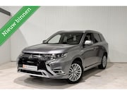 Mitsubishi Outlander - 2.4 PHEV 4WD| PANO|360 CAMERA| CARPLAY