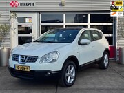 Nissan Qashqai - 1.6 Connect Edition / Pano / Camera / Navi / Trekhaak