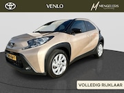 Toyota Aygo X - 1.0 S-CVT First | Rijklaar | Automaat | Stoelverwarming |