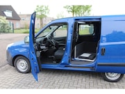 Opel Combo - 1.6 CDTi 90PK E5 Rolstoelauto zelfrijder Spacedrive ministuu